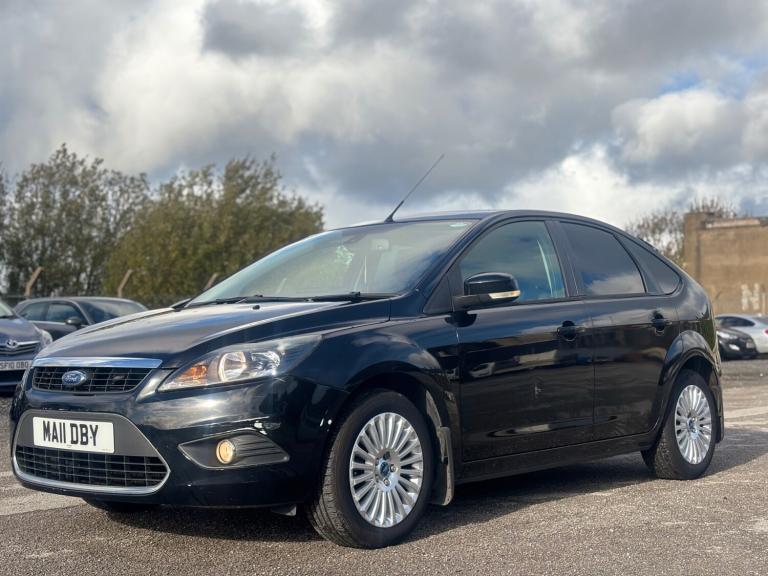 2011 Ford Focus 1.6 Titanium 5dr HATCHBACK Petrol Manual