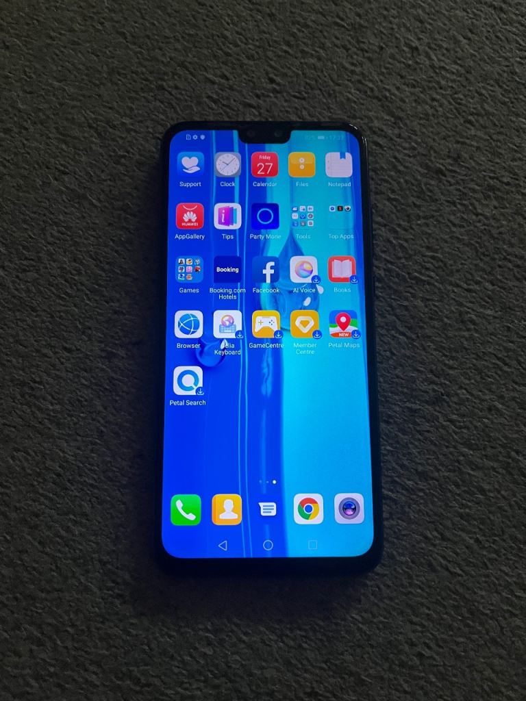 Huawei phone.  Huawei 