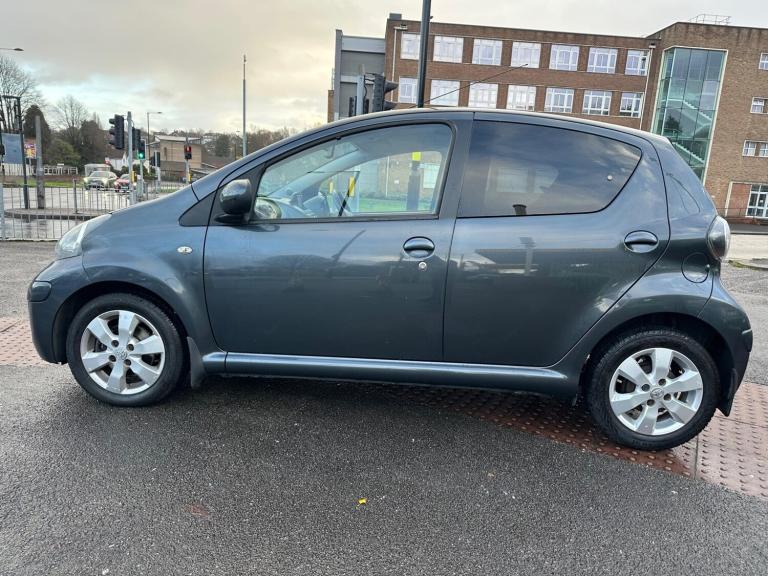 2011 Toyota AYGO 1.0 VVT-i Go MultiMode Euro 5 5dr (AC) HATCHBACK Petrol Automatic