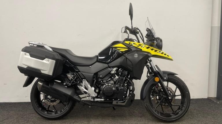 SUZUKI VSTROM 250 DL250 ** ONE OWNER - VERY LOW MILEAGE - MOT APR 2027 **