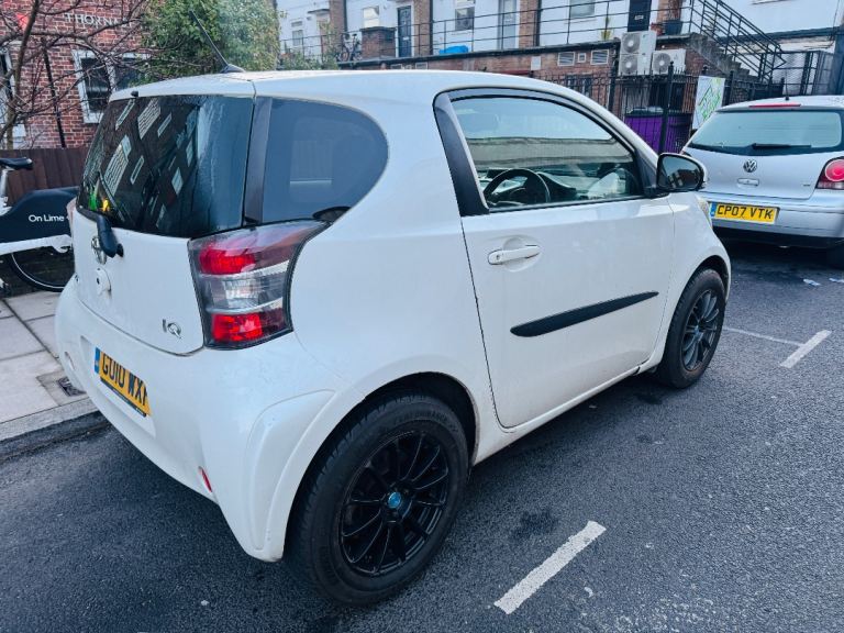 Toyota, IQ, Hatchback, 2010, Manual, 998 (cc), 3 doors