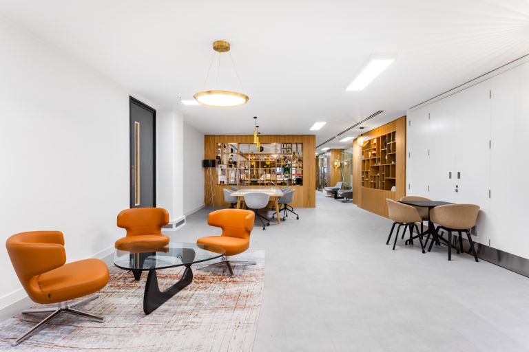 London - W1J6BD \ Flexible Desk Access Through Coworking Membership