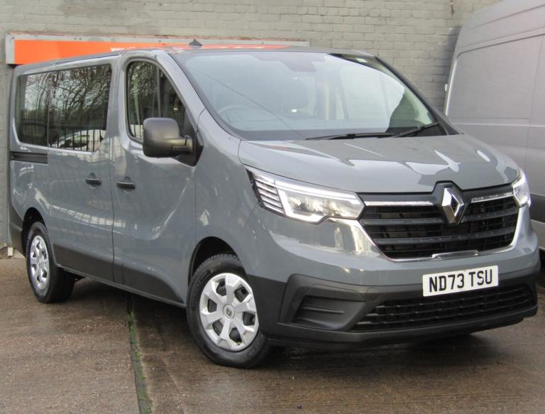 2023 Renault Trafic SL28 ENERGY dCi 145 Business 9 Seater MPV Diesel Manual