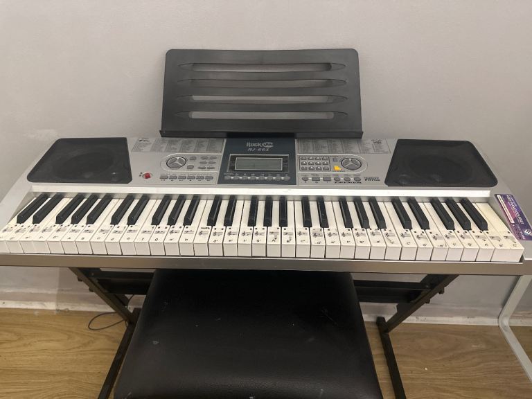 Casio CTK-551 Electronic Keyboard with Stand and Stool