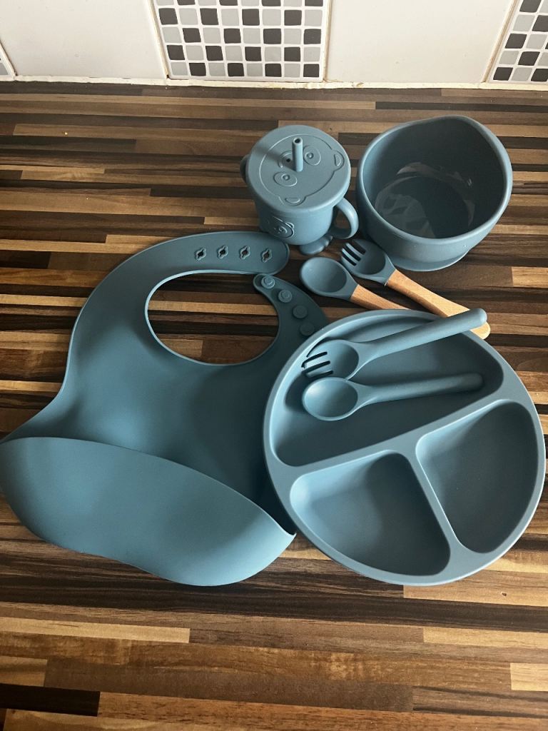 Kids feeding set, weaning set for baby and toddler 8 pieces 