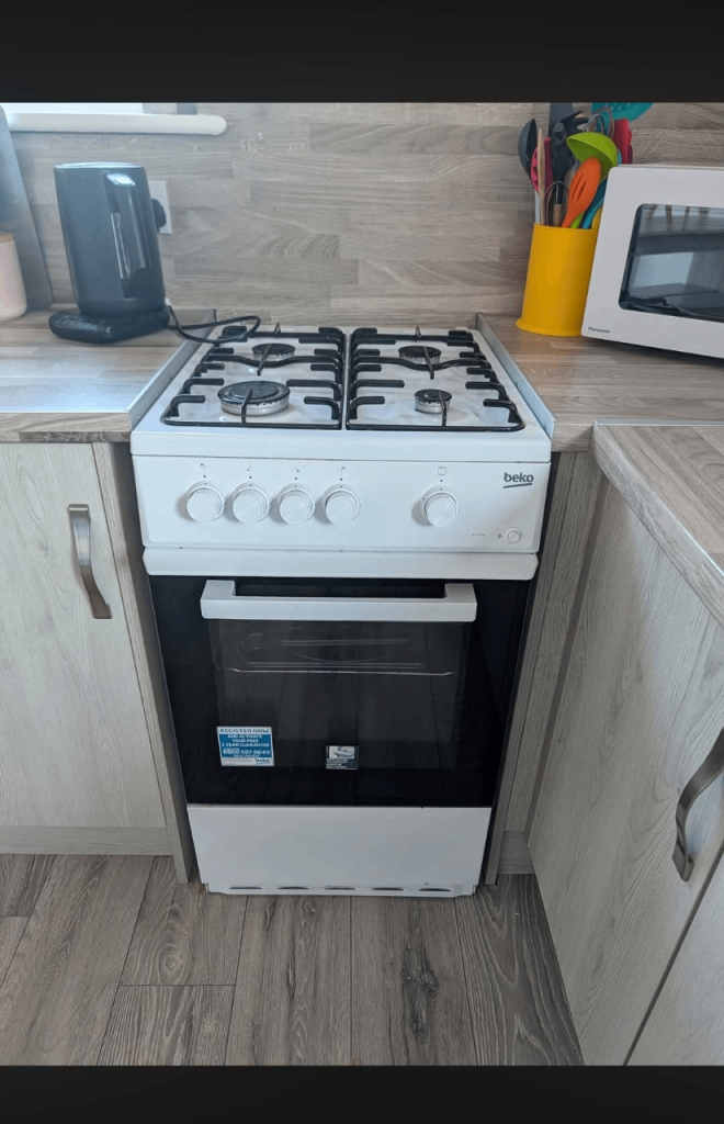 Beko gas cooker reduced to £40!