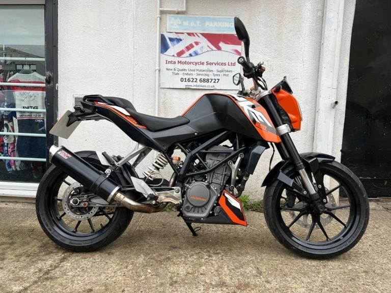 2012 KTM 200 DUKE in Orange
