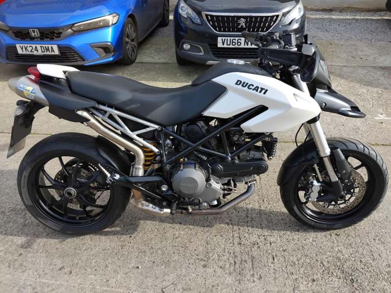 2011 11 DUCATI HYPERMOTARD 796 WHITE NEW MOT HYPER MOTARD SUPERMOTO MOTO