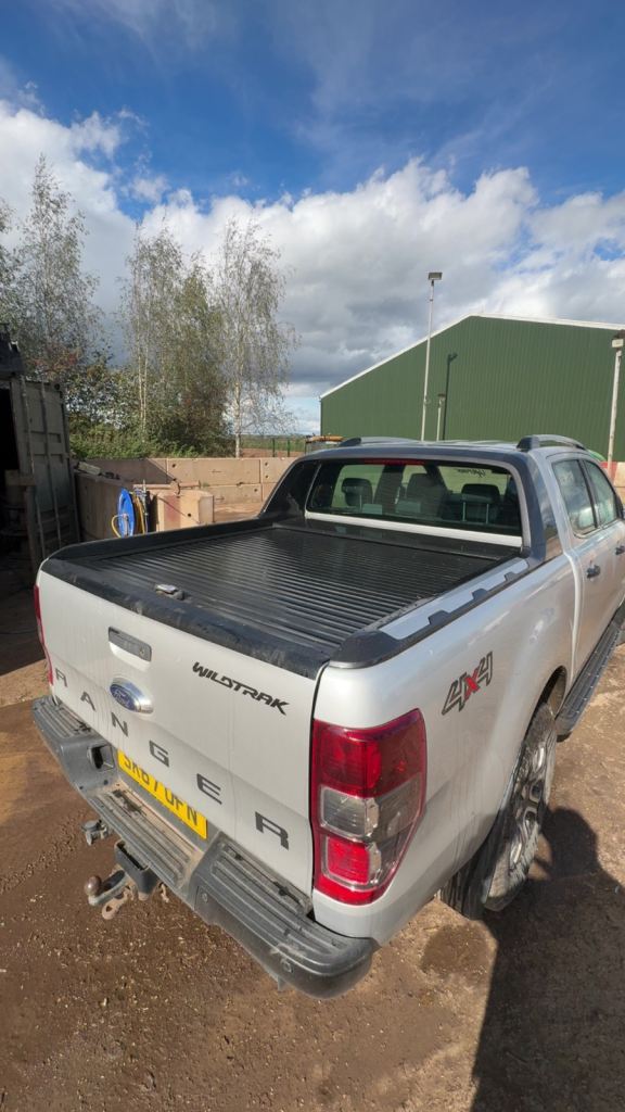 Ford Ranger roll top and sports back