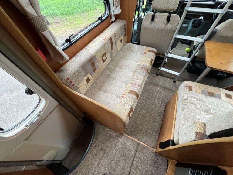 Tribute T720 6 Berth 4 Belt End Lounge Coachbuilt Motorhome 2.2L