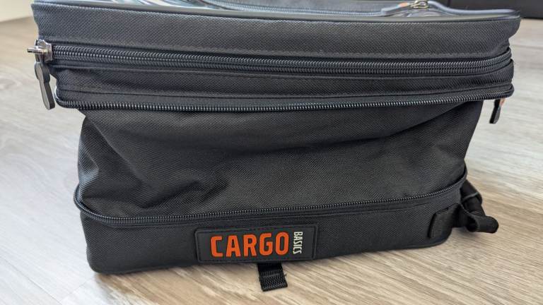 Cargo Basics Magnetic Expandable Motorcycle Tank Bag