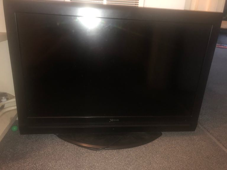 Xenon Flat Screen TV – Good Condition