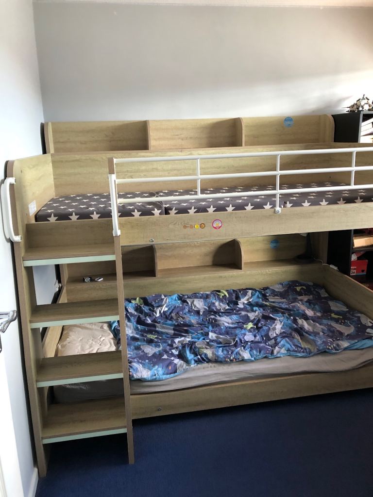 Bunk bed