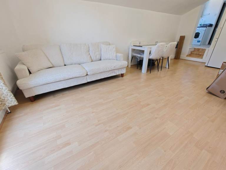 Hanwell W7 Huge 1 bed flat 