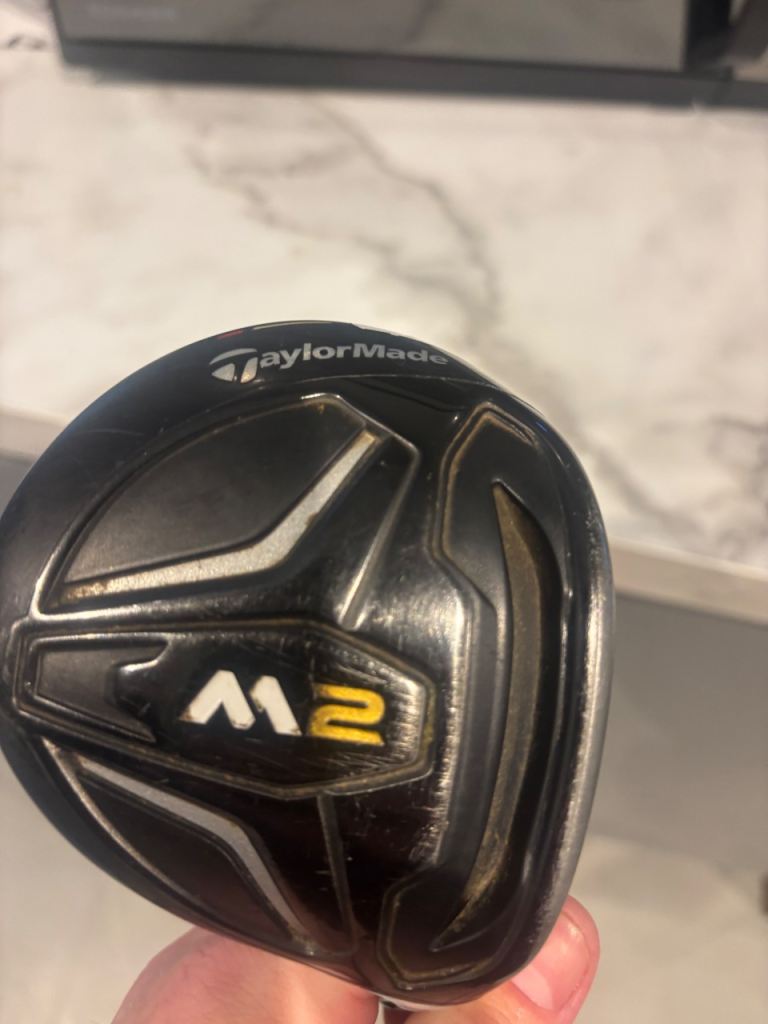 Taylormade M2 3 hybrid 