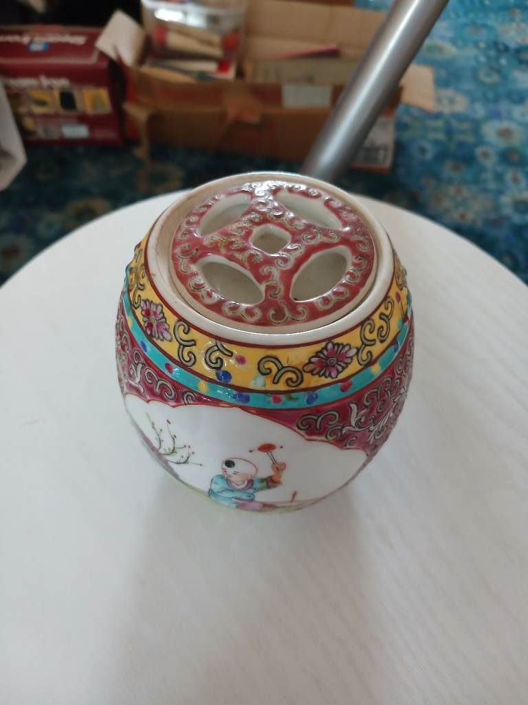 Decorative Chinese Style Ceramic Pot/Incense Burner – Good Condition