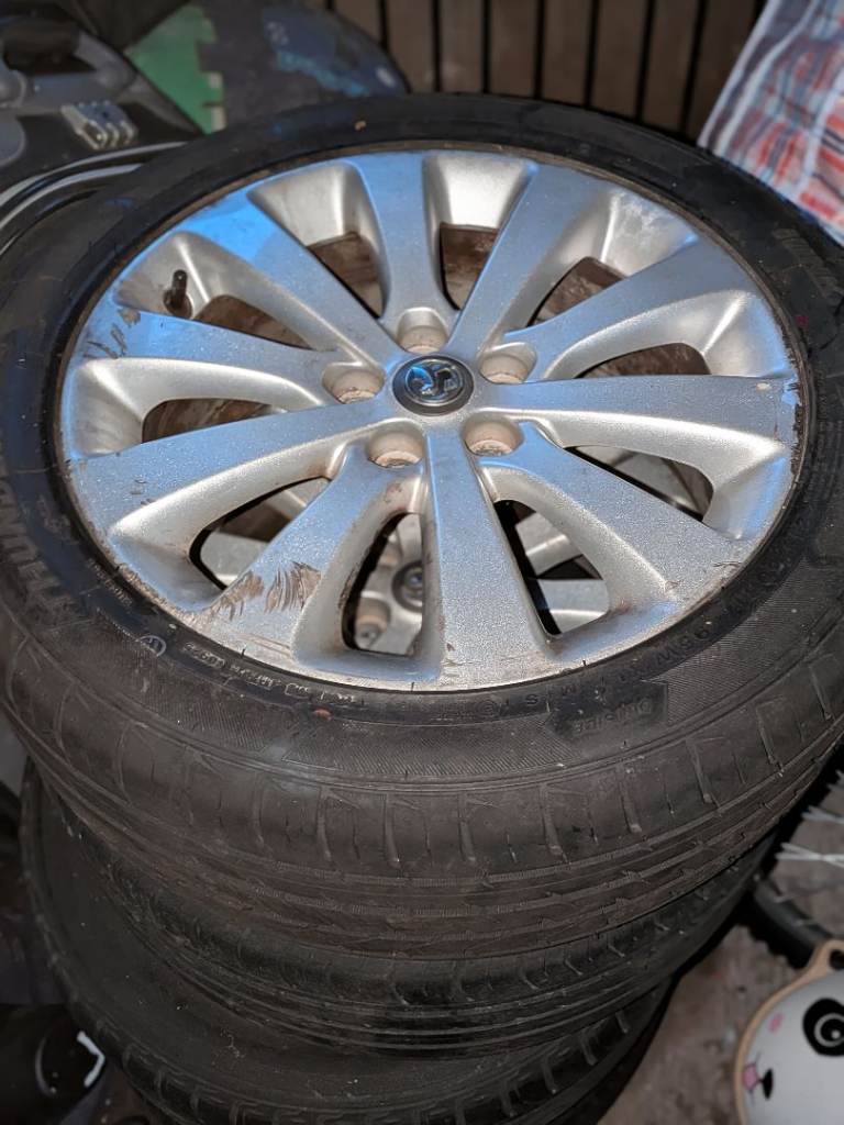 Astra j alloys wheels rim tyres 5x105 215/50/17