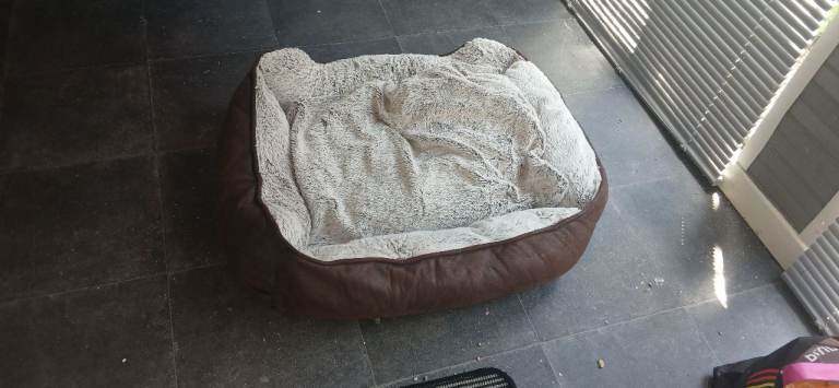 Dog/cat bed