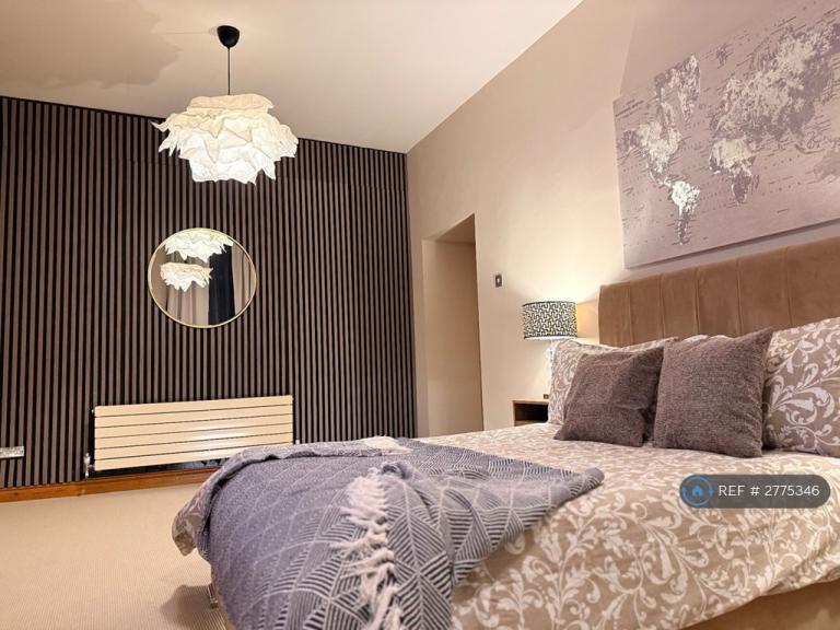 2 bedroom flat in Leicester, Leicester, LE1 (2 bed) (#2775346)