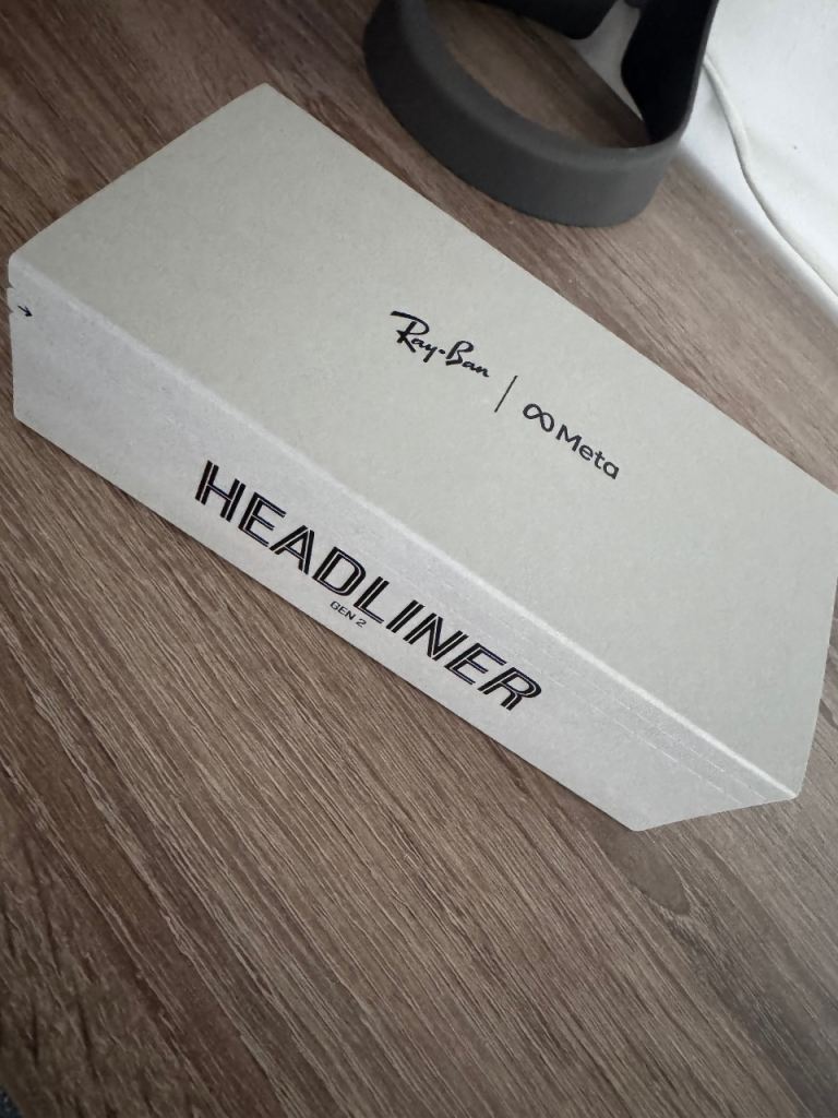 Meta rayban Gen 2 headliner Transition lenses clear to sapphire 