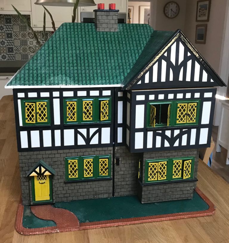 Dolls House Vintage Collectable