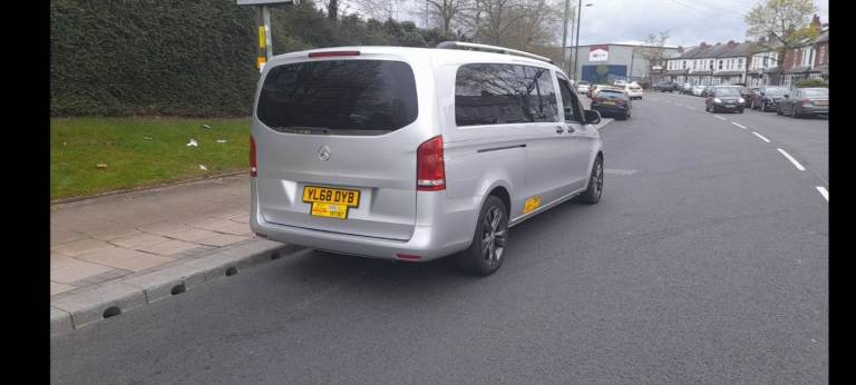 Mercedes benz 9 seater vito