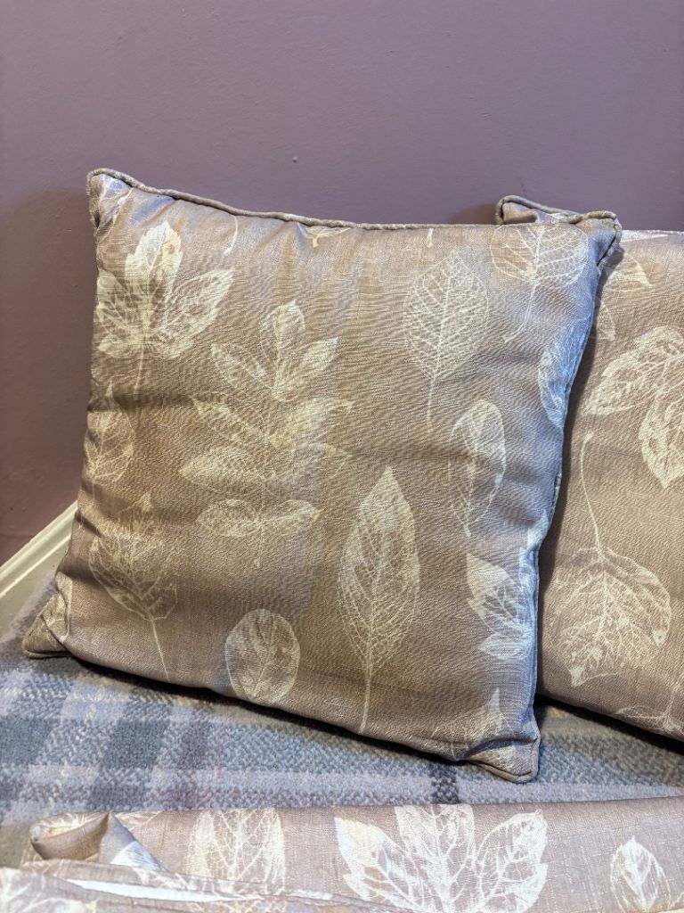 Pair of Beige Leaf Pattern Curtains with Matching Cushions, £30.00 for Sale