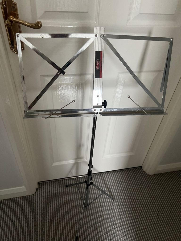 Stagg Adjustable Metal Music Stand – Good Condition