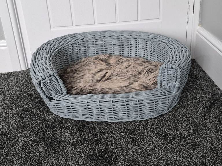 Pawhut Wicker Pet Bed