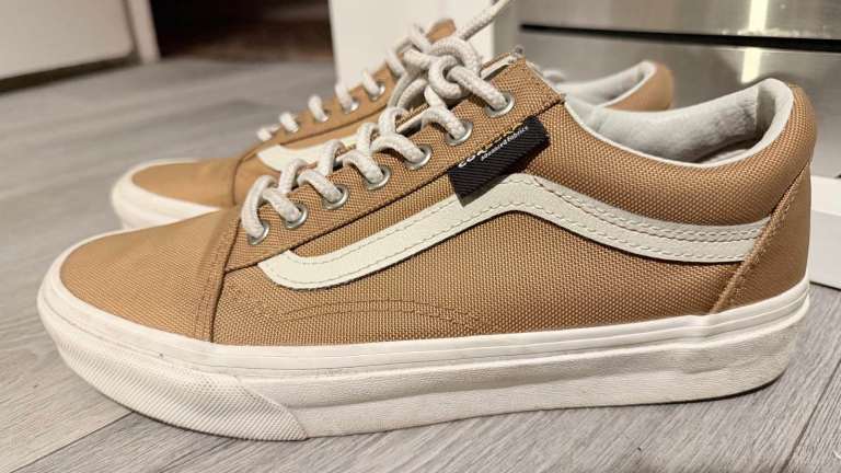 Womens or mens sneakers 