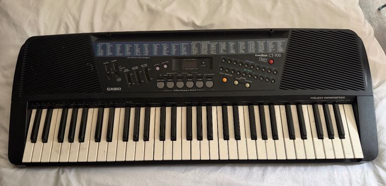Casio Tone Bank Electronic Keyboard 