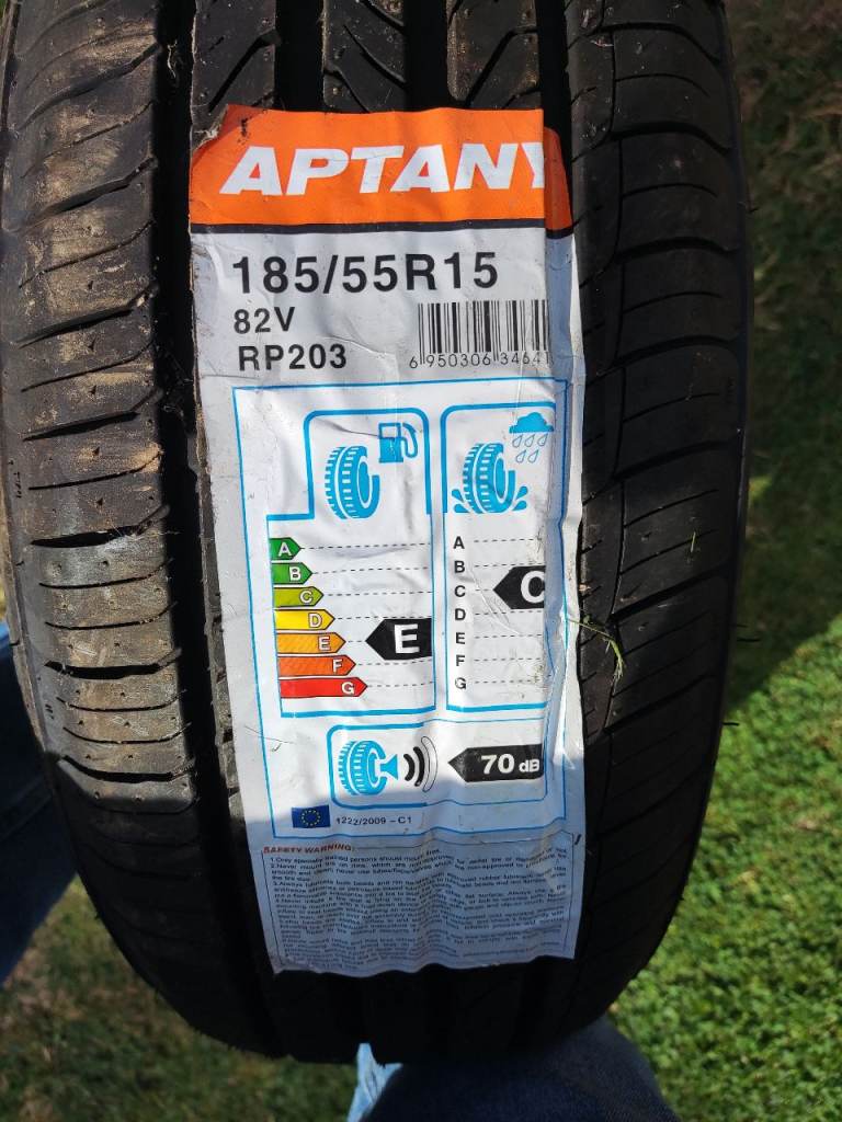 CAR TYRE 