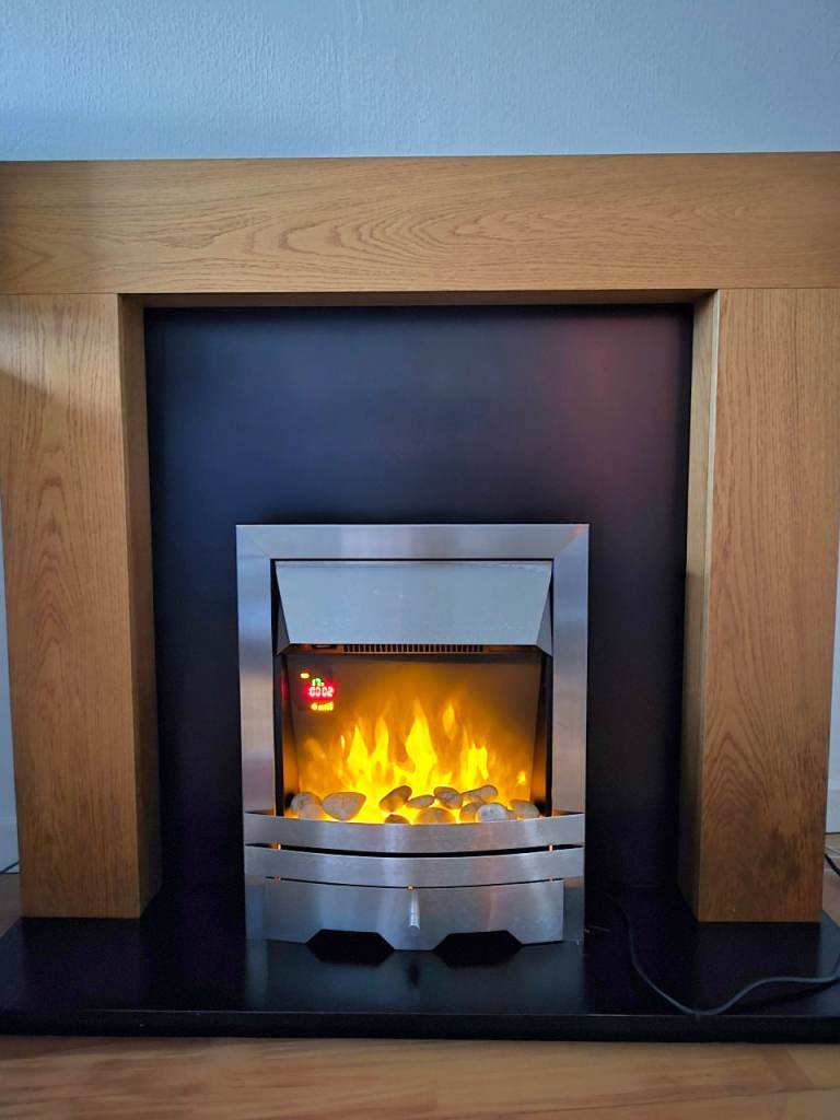 Wooden Fireplace surround with electric fire - Great condition