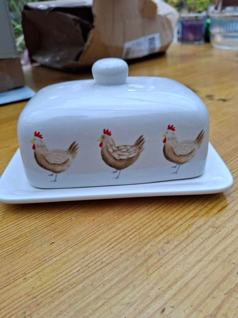 Cute chicken butter dish 