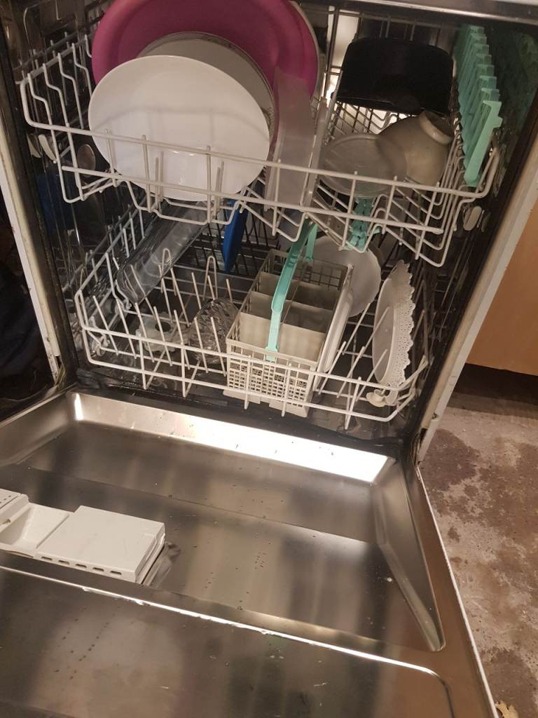 Hotpoint Dishwasher