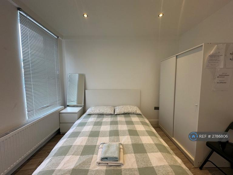 1 bedroom in Edgware Road, London, W2 (#2786806)