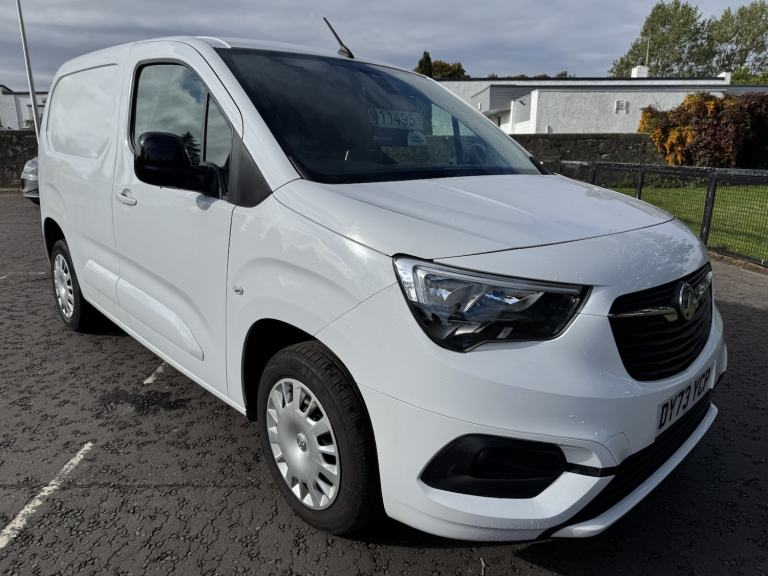 VAUXHALL COMBO 1.5 Turbo D 2300 Pro 2023