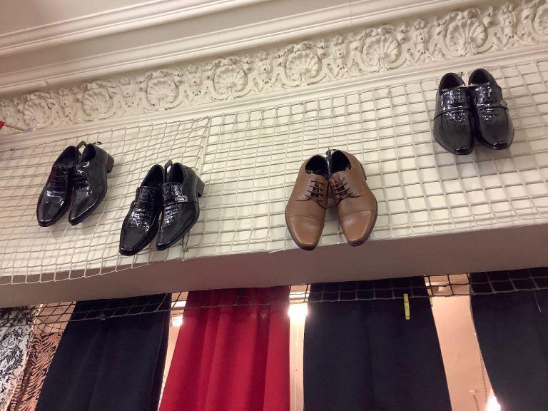 ✅ SHOP FITTINGS SHOES CLOTHES HOOKS SHELVES RACKS BRACKETS MANNEQUINS 