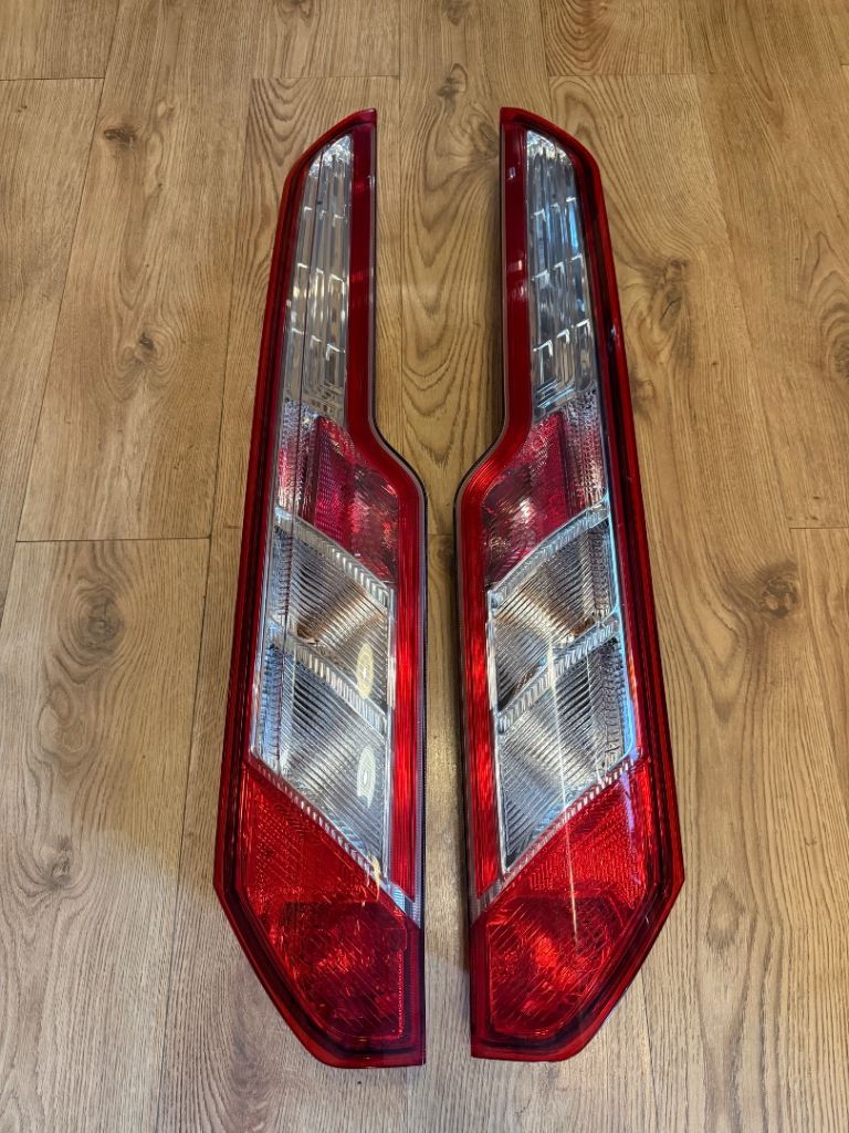 transit custom 2019 rear lights 