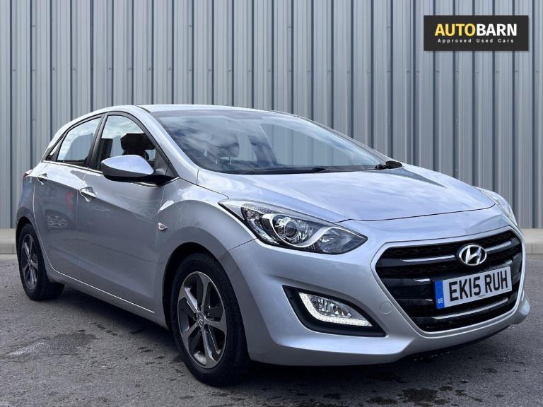 2015 Hyundai i30 1.6 SE Hatchback 5dr Petrol Auto Euro 6 (120 ps) Petrol