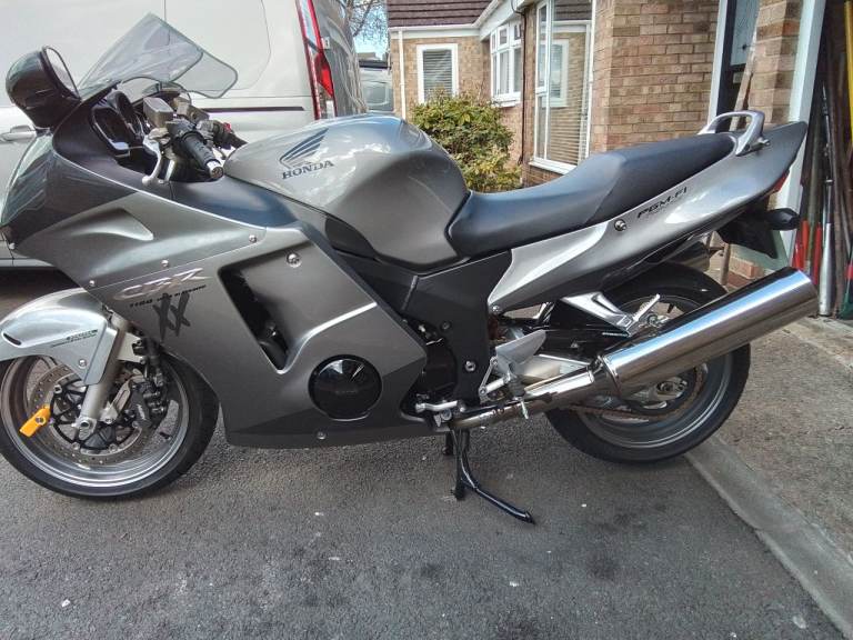 Honda cbr 1100xx blackbird 