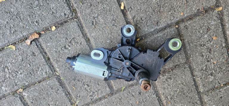 2006 audi a3 rear wiper motor 