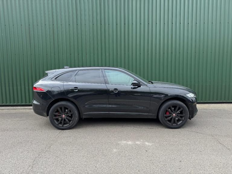 Jaguar F-PACE V6 S AWD Auto Supercharged 2017 Black 56k Full History High Spec 