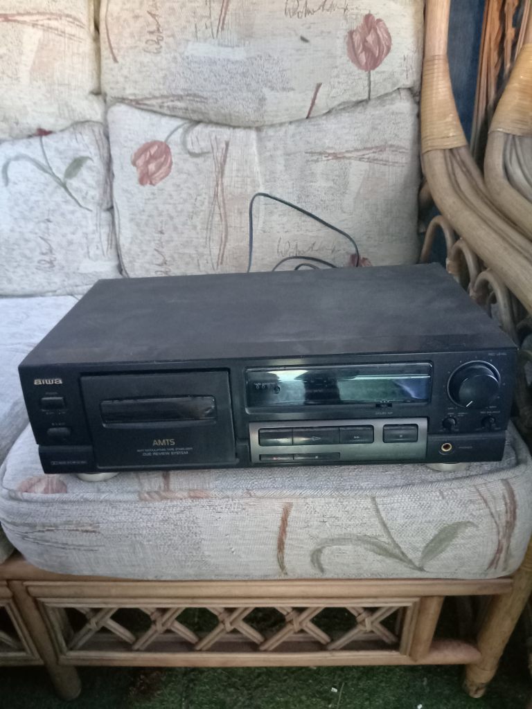 Lot De 2 Walkmans Aiwa Vintage TP-VS470 & TP-VS520 – Fonctionnels – Noir – Années 90