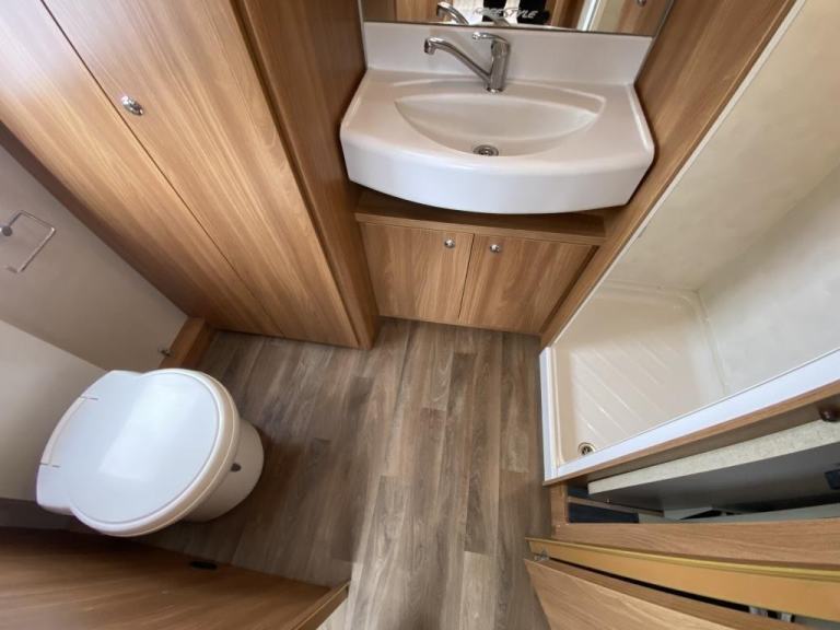 2014 SWIFT FREESTYLE SE S2 TOURING CARAVAN