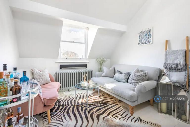 2 bedroom flat in Erlanger House, London, SE14 (2 bed) (#2968291)