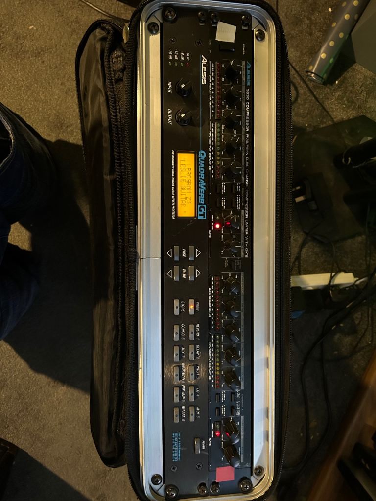 Alesis Quadraverb GT & 3630 Compressor