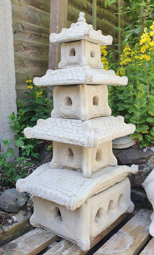 4-tier pagoda garden ornament