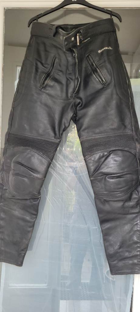 Motorcycle trousers