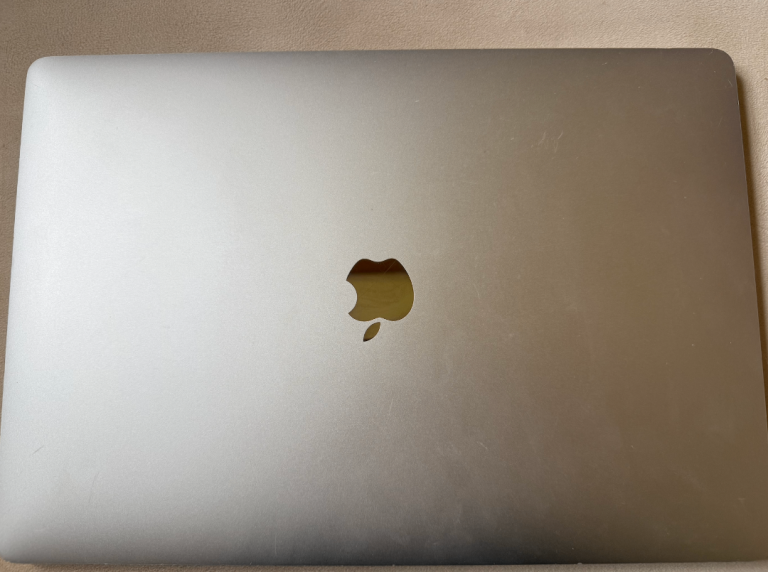 MacBook Pro (15-inch, 2018) Processor 2.2 GHz 6-Core Intel Core i7 Memory 32 GB